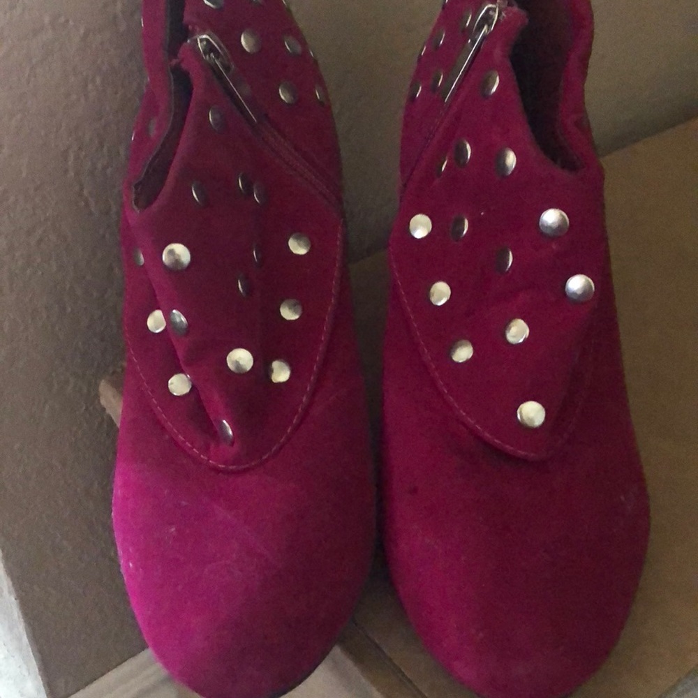 Super cute and Super Hot Pink Boots!!